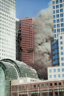 photo of smokw billowing from 7 WTC, WSW view